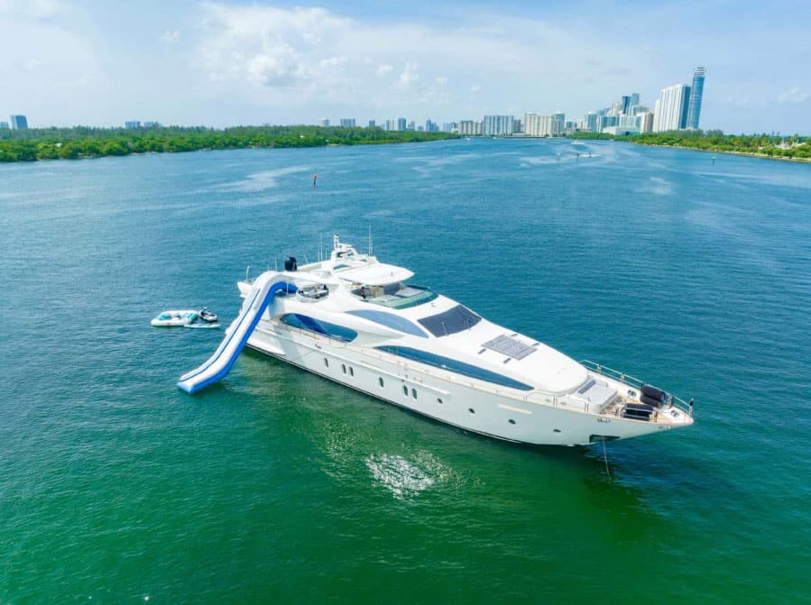 116' Azimut rental Miami Beach