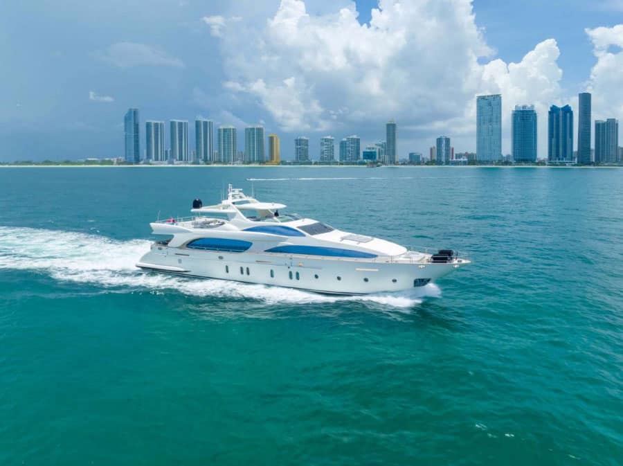 116' Azimut yacht rental in Miami