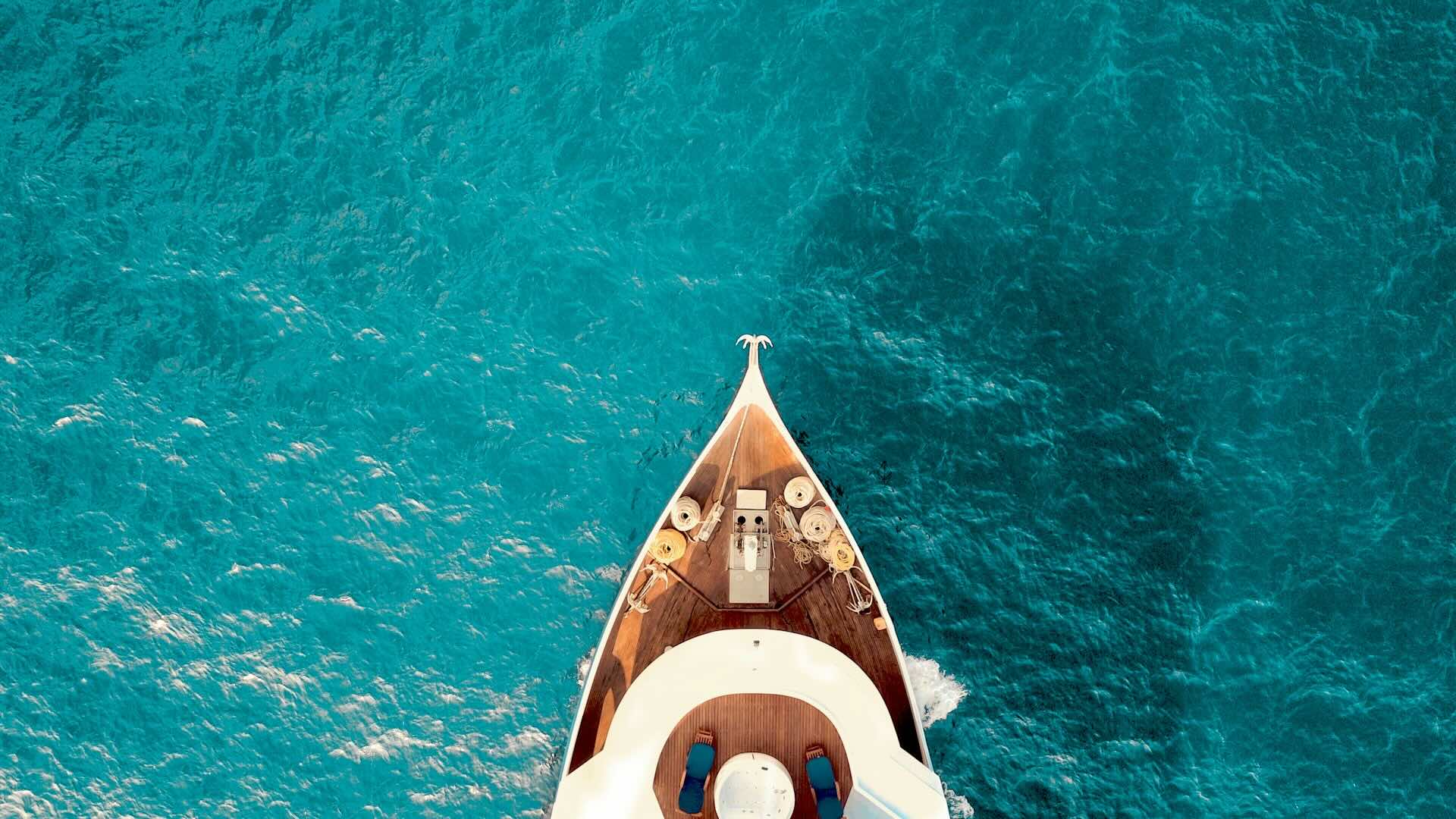 Add a Private Yacht Charter to Your Miami Itinerary