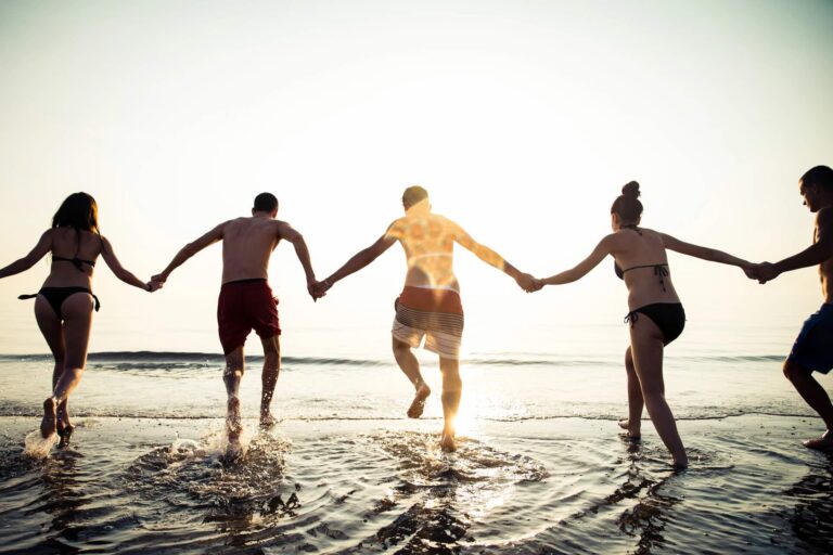 Planning a Reunion or Group Getaway in a Miami Suite