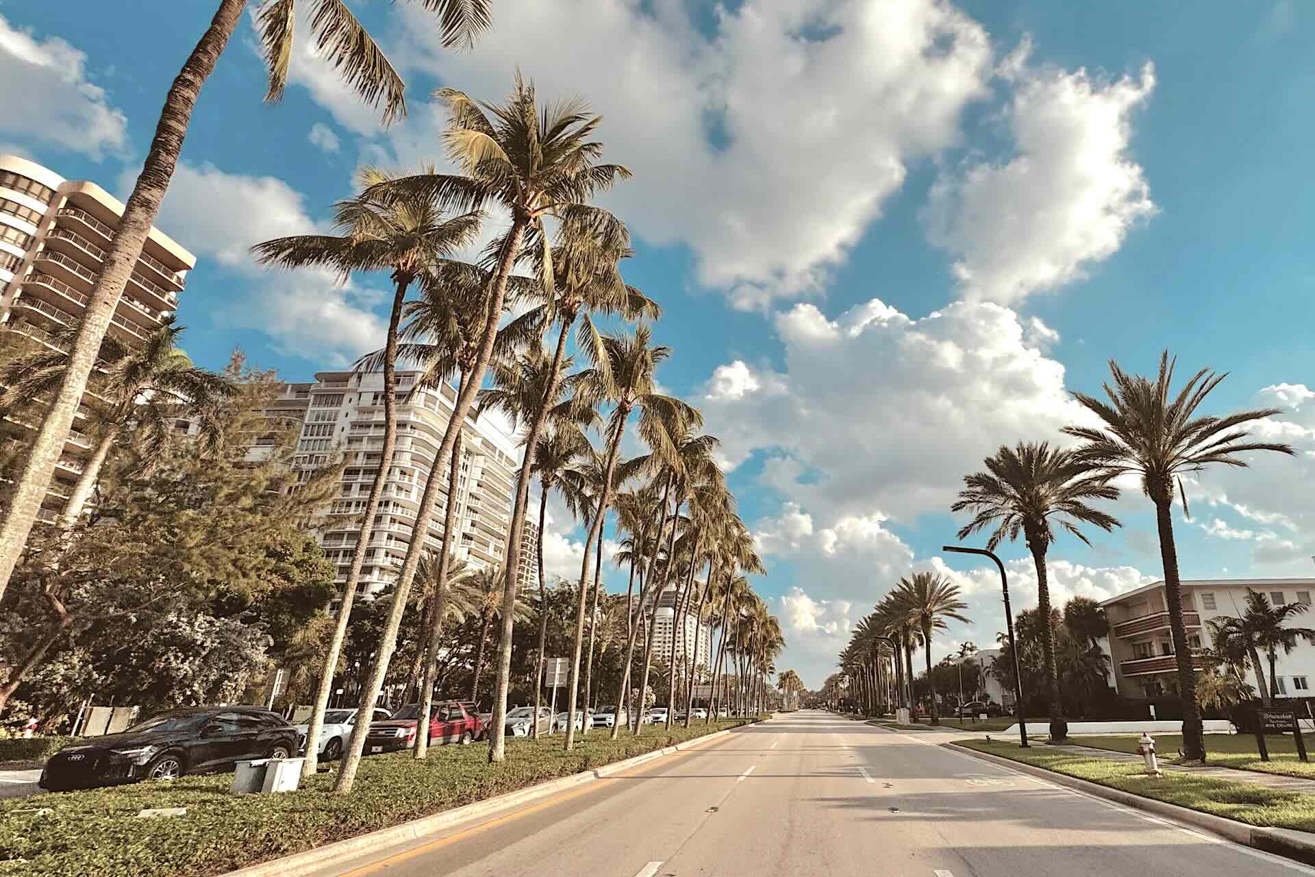 Why More Travelers Choose Vacation Rentals Over Hotels in Miami